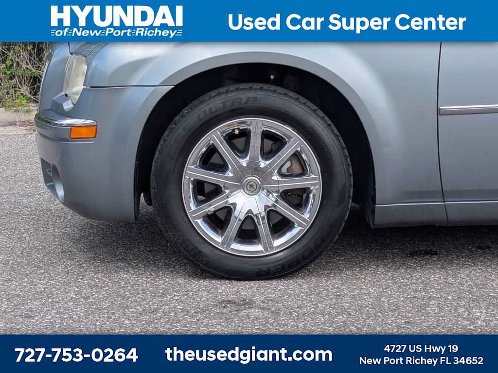 Used 2007 Chrysler 300 C RWD image 10