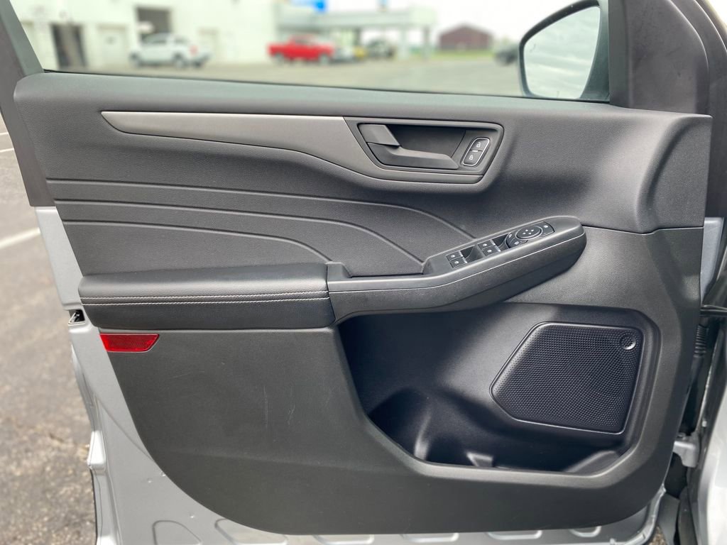 Used 2023 Ford Escape Active image 18