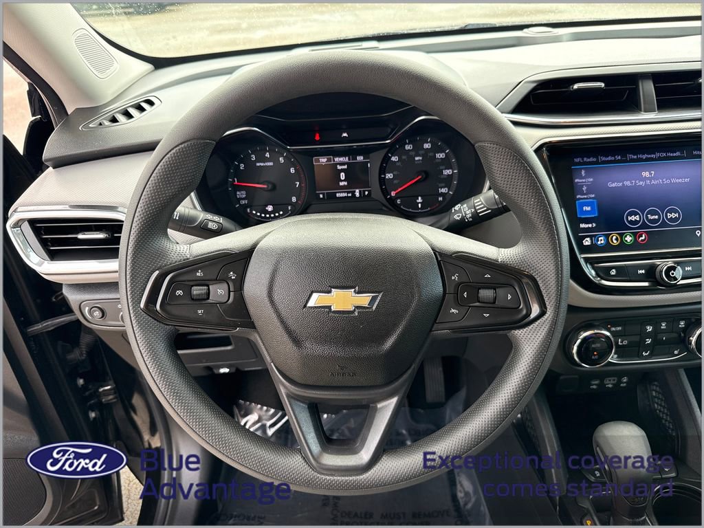 Used 2021 Chevrolet TrailBlazer LT w/ Convenience Package image 12