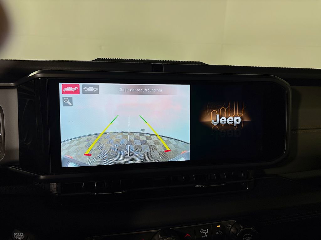 New 2025 Jeep Gladiator Mojave image 18