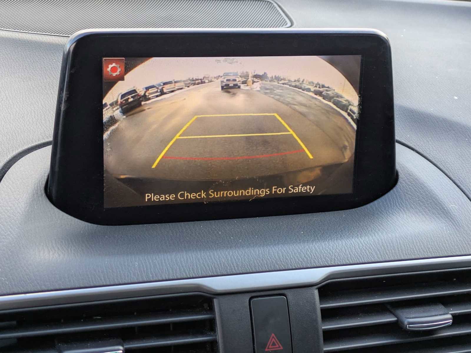 Used 2018 MAZDA MAZDA3 Touring image 27