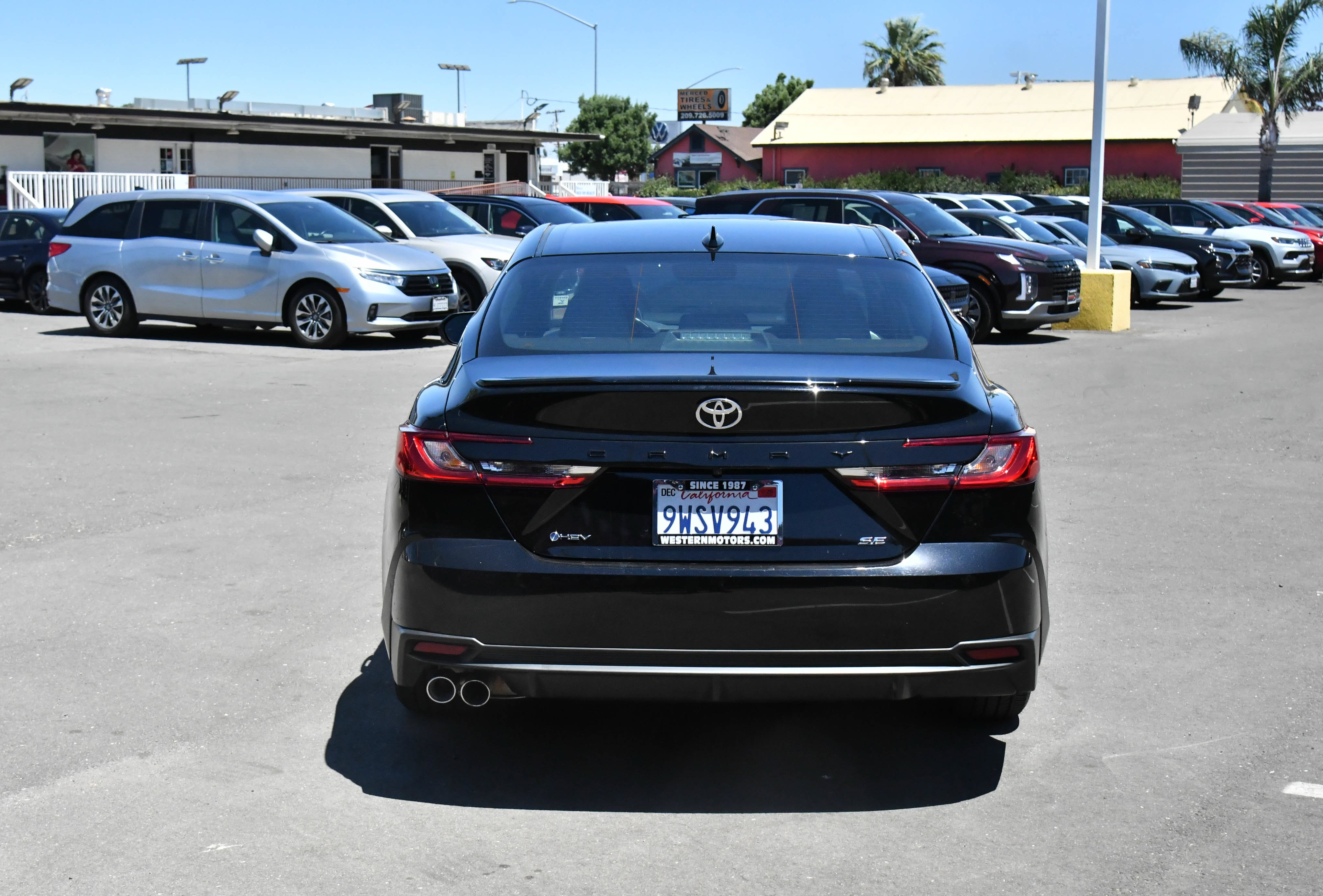 Used 2026 Toyota Camry SE w/ Convenience Package FWD image 7