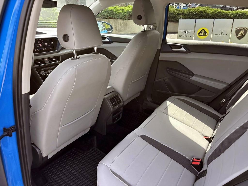 Used 2024 Volkswagen Taos SE image 27