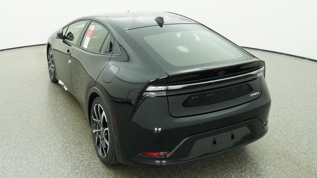 New 2026 Toyota Prius Plug-In Hybrid FWD image 9