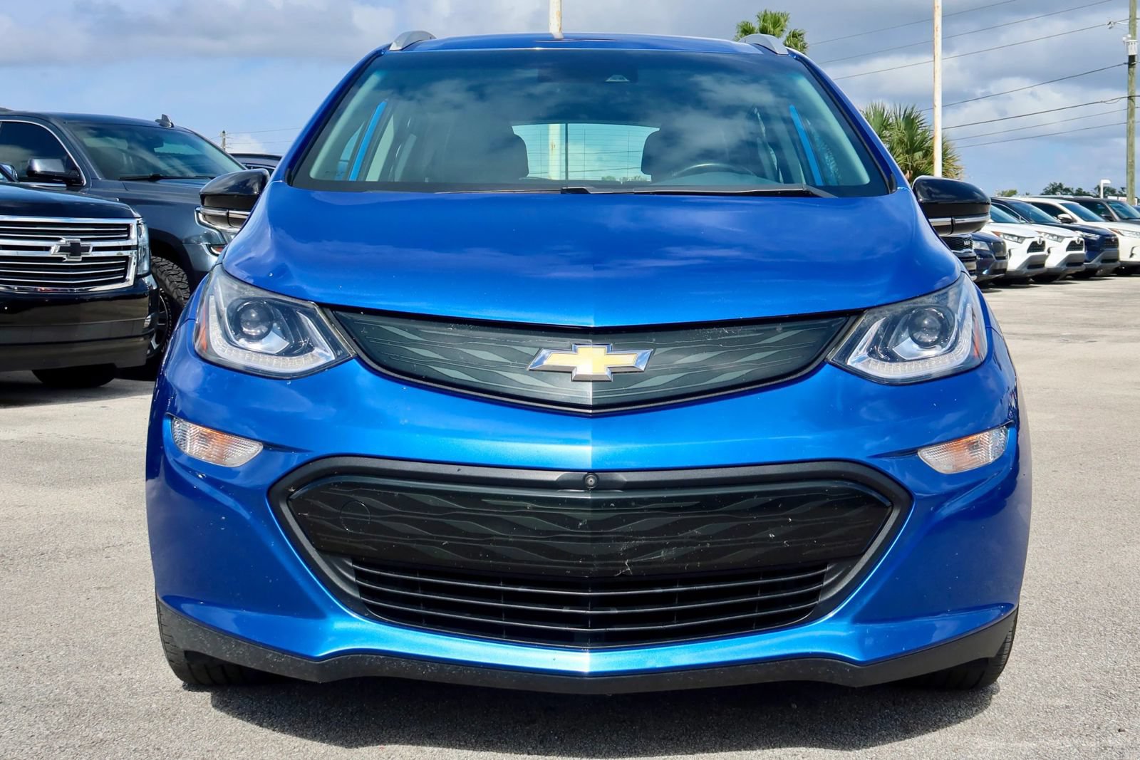 Used 2018 Chevrolet Bolt Premier w/ Driver Confidence II Package FWD image 6