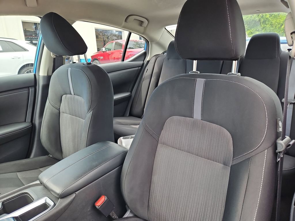 Used 2025 Nissan Sentra SV FWD image 22
