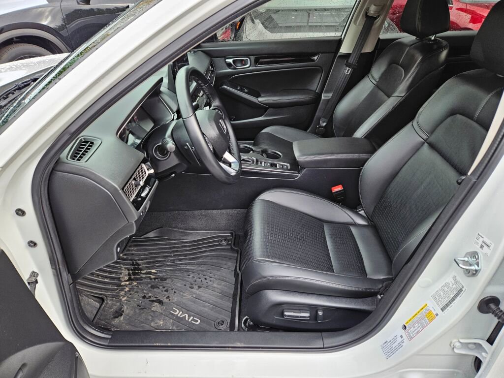 Used 2024 Honda Civic Touring image 11