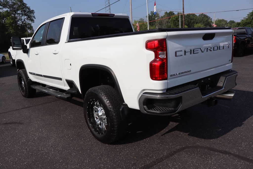 Used 2023 Chevrolet Silverado 3500 LT AWD/4WD image 25