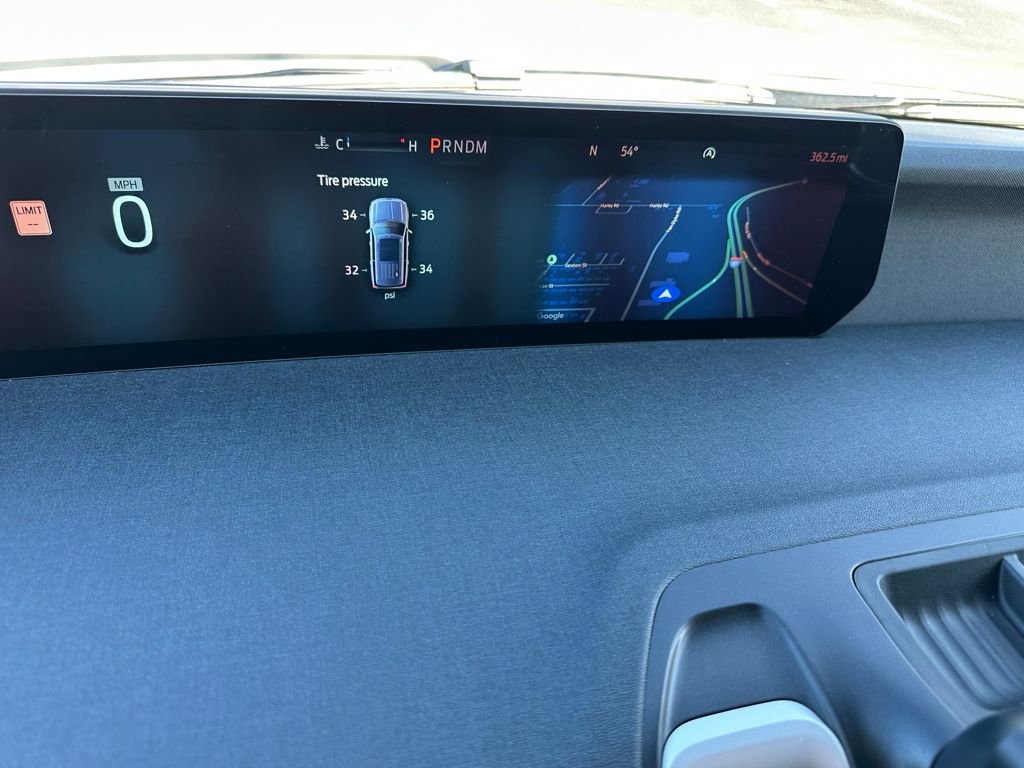 New 2025 Ford Expedition Active image 13