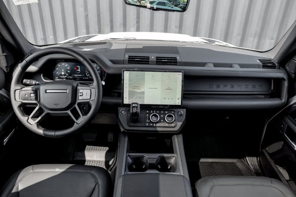 New 2026 Land Rover Defender 130 X-Dynamic SE AWD/4WD image 22