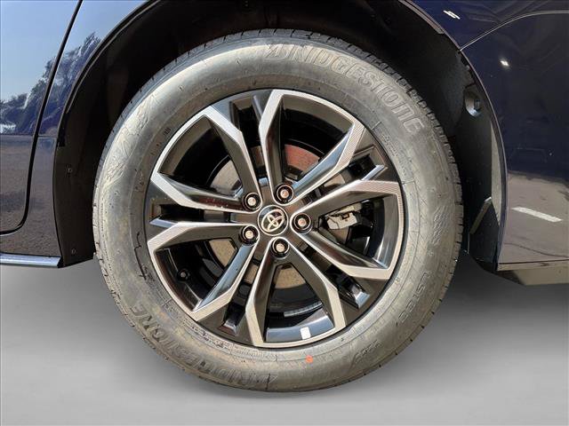 New 2026 Toyota Sienna Platinum AWD/4WD image 10