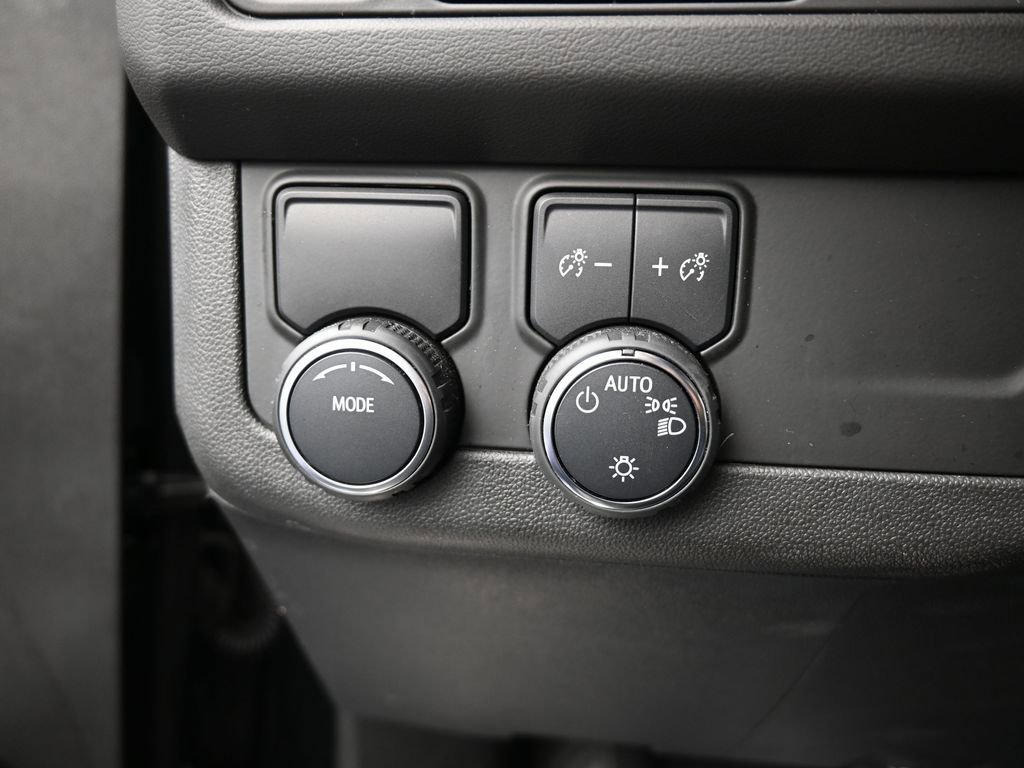 Used 2022 Chevrolet Tahoe LT w/ Luxury Package image 38