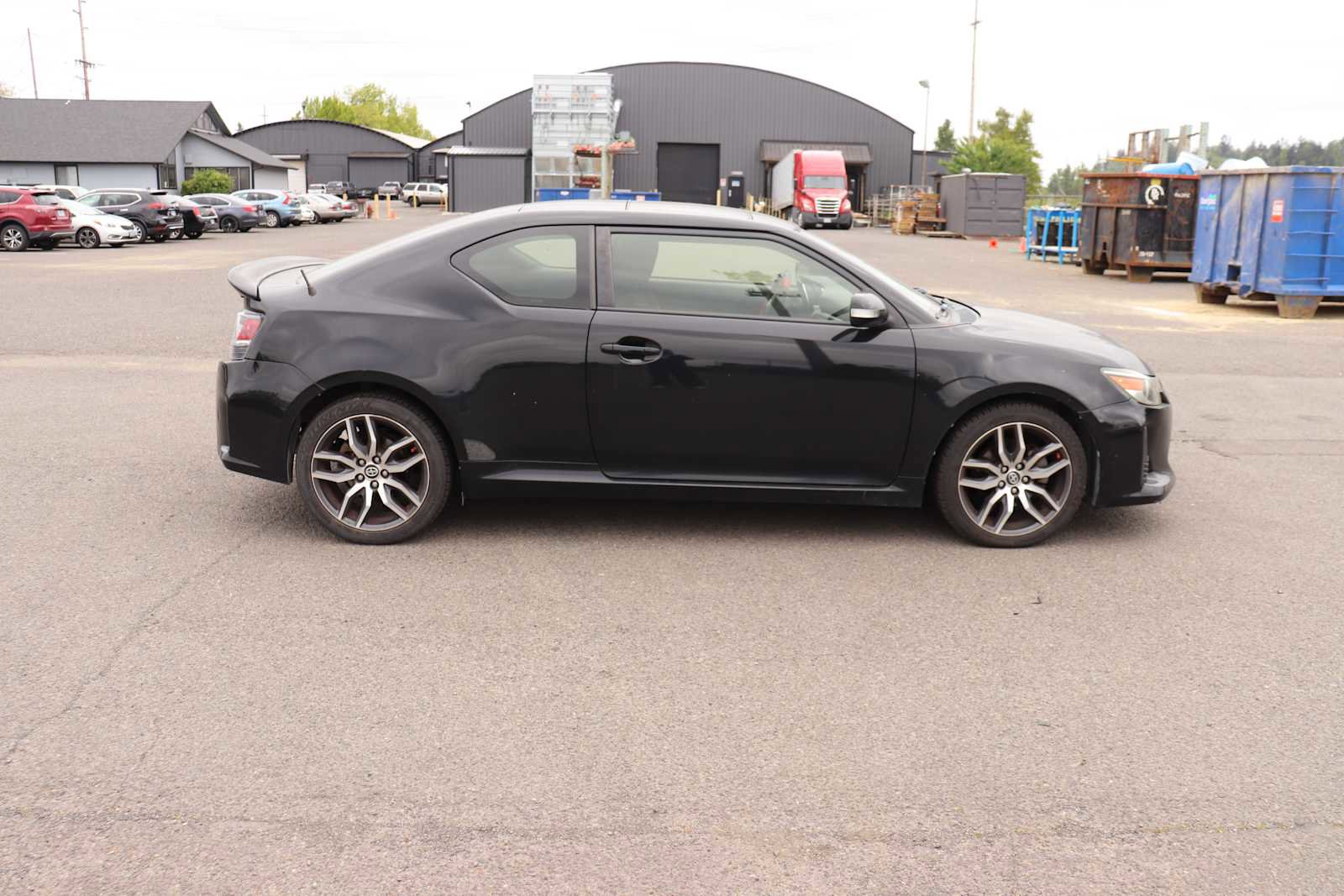 Used 2015 Scion tC FWD image 4