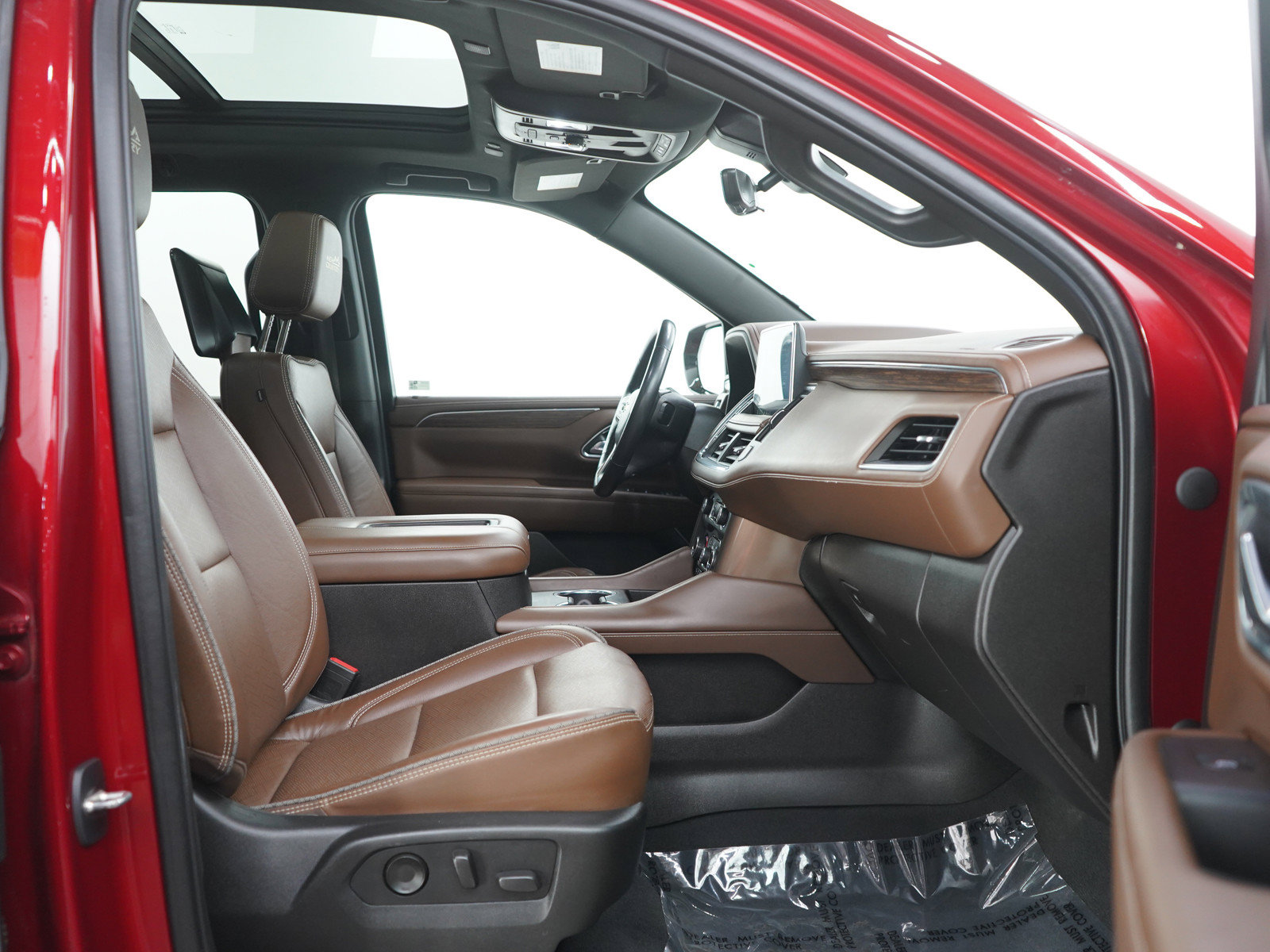 Used 2021 Chevrolet Suburban High Country w/ Premium Package AWD/4WD image 12