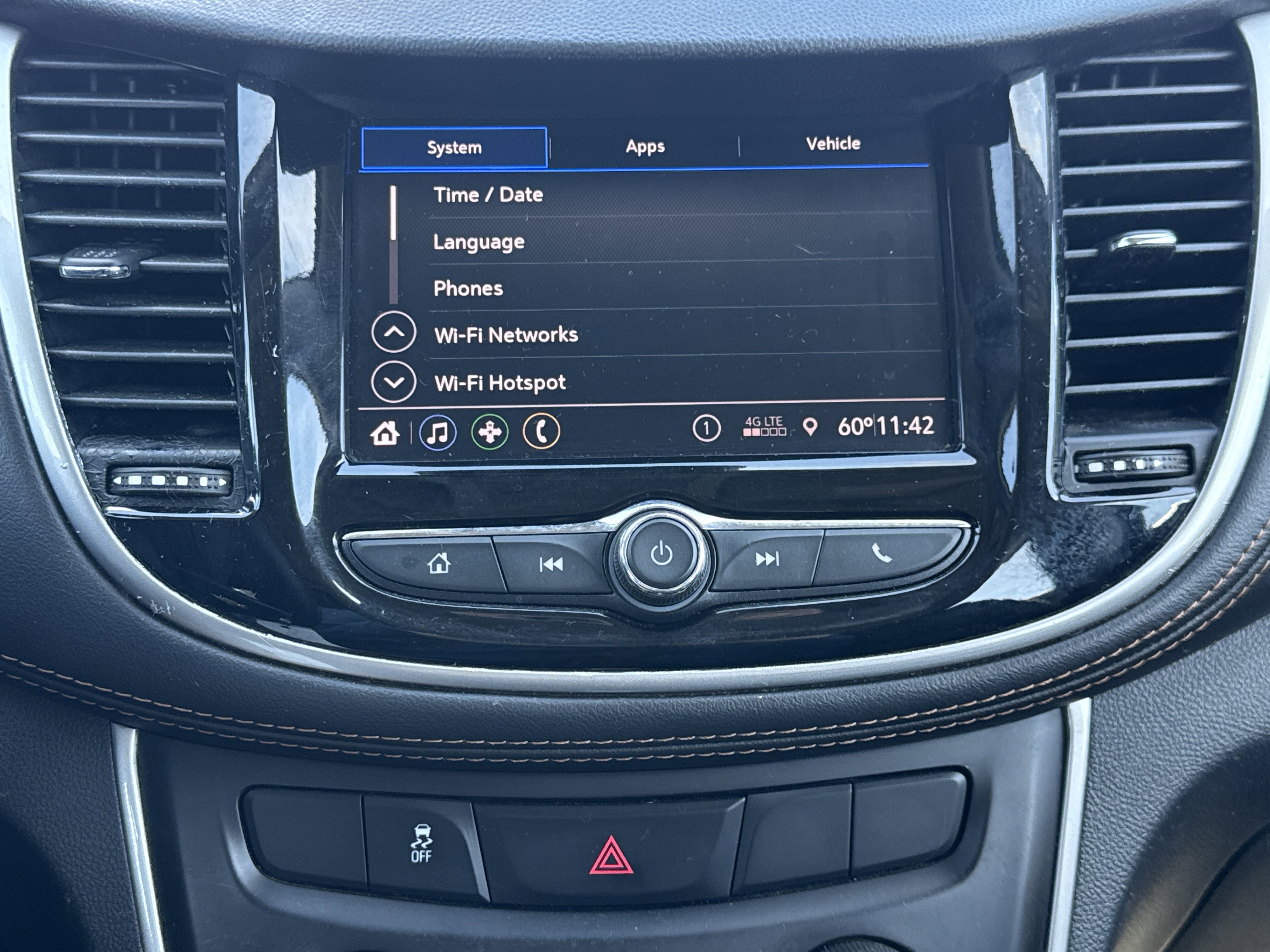 Used 2021 Chevrolet Trax LS image 18