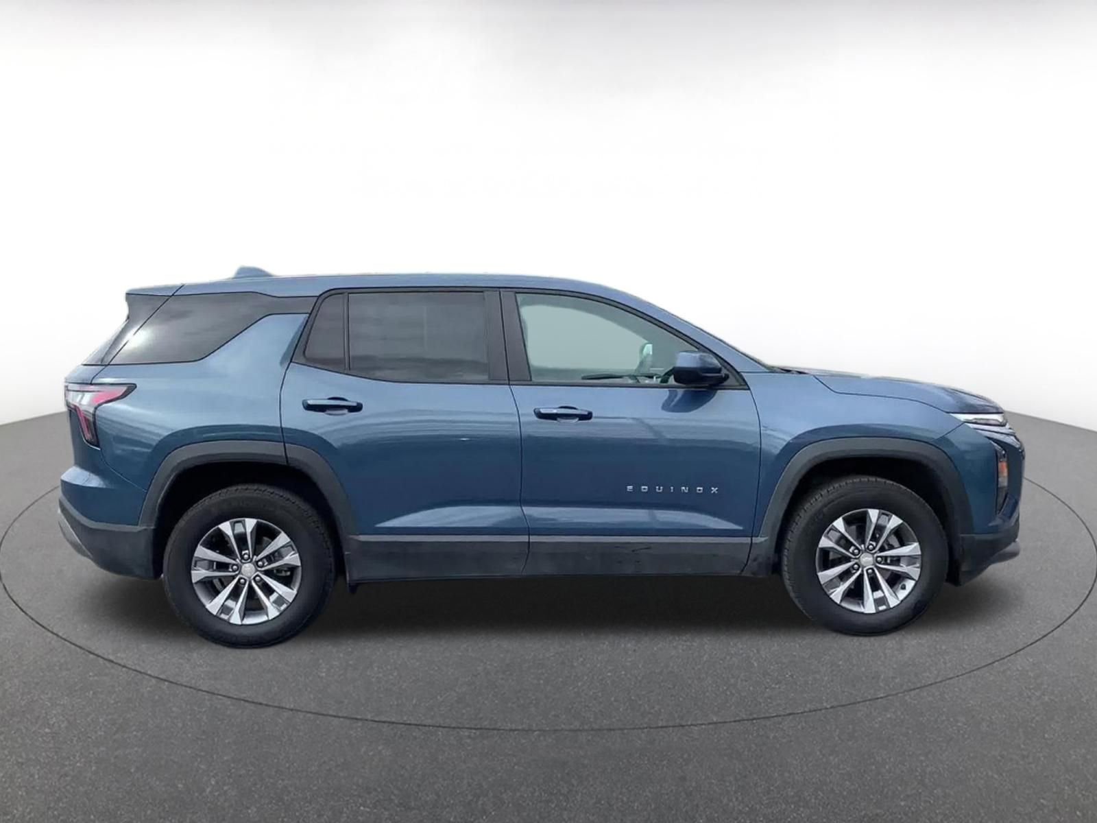 Used 2025 Chevrolet Equinox LT image 16