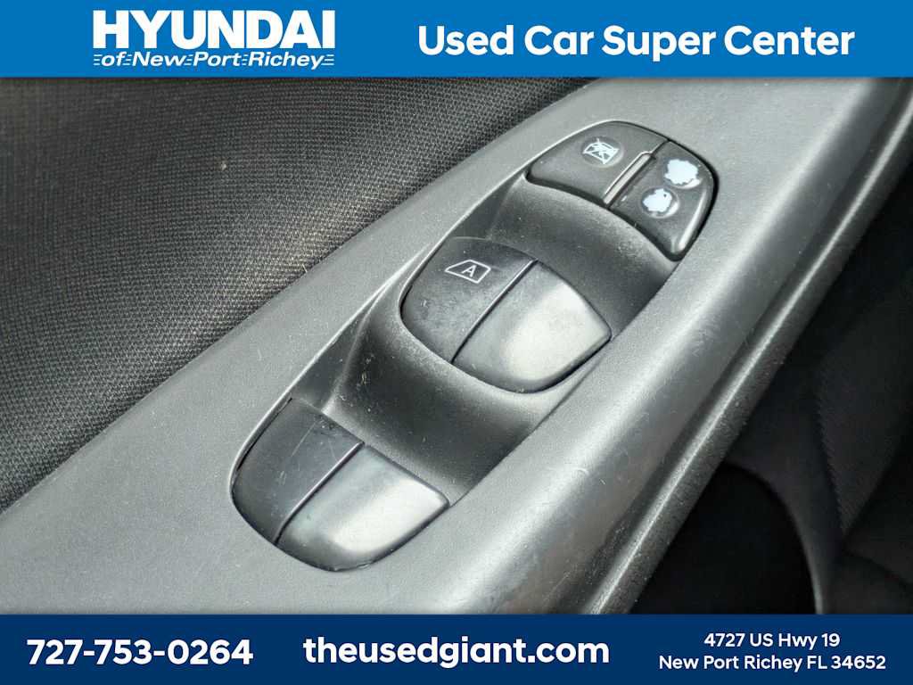 Used 2015 Nissan Sentra SV FWD image 24