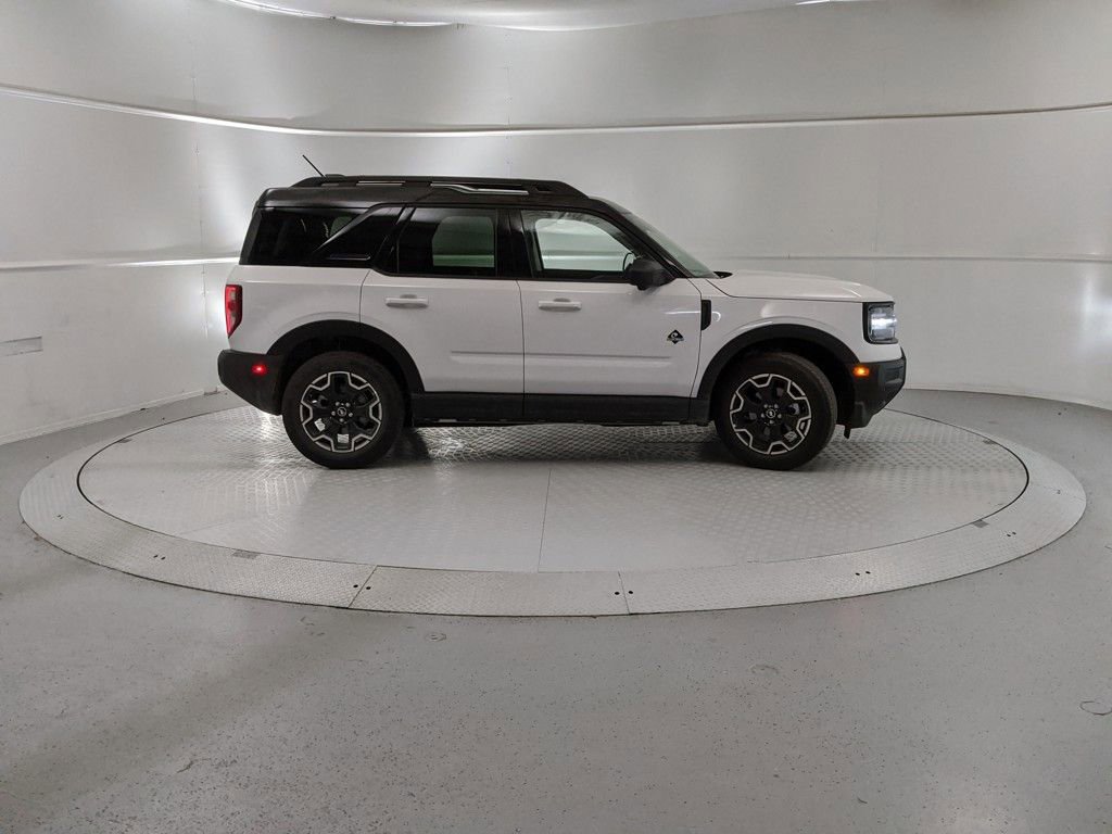 New 2025 Ford Bronco Sport Outer Banks w/ Outer Banks Tech Package+ image 2