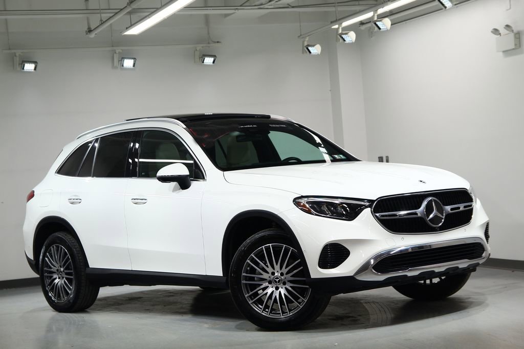 Certified 2023 Mercedes-Benz GLC 300 4MATIC image 2