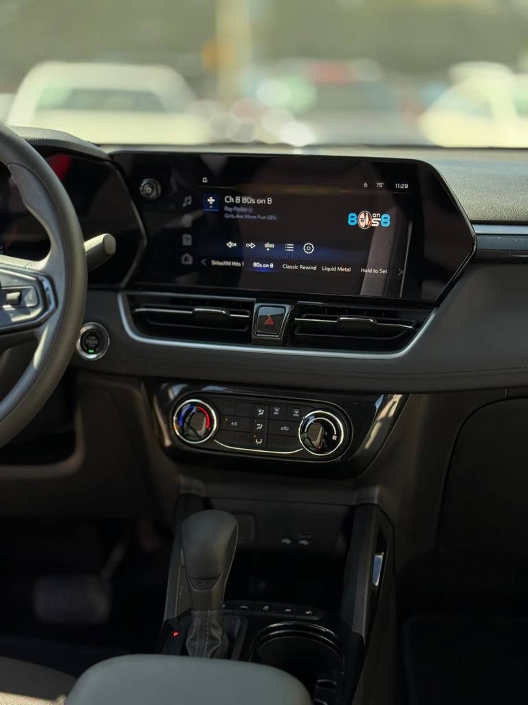 Used 2025 Chevrolet TrailBlazer LT image 20