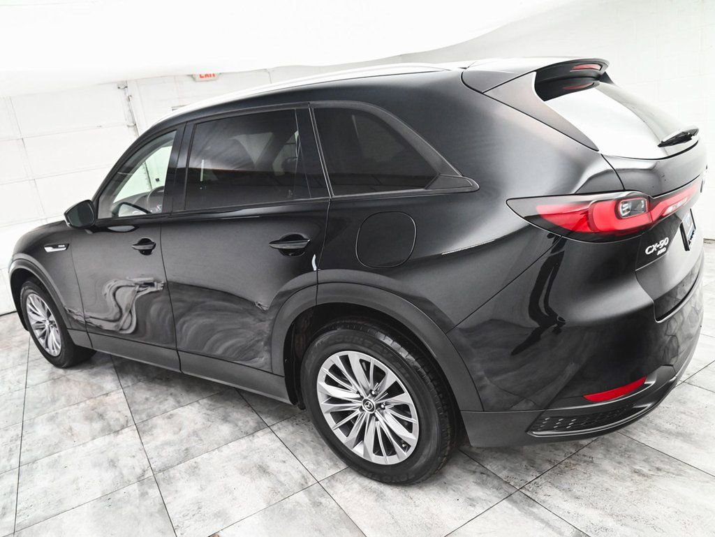 Used 2024 MAZDA CX-90 Plug-In Hybrid w/ Preferred image 4
