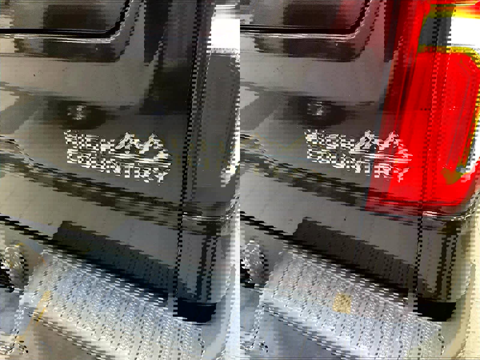 Used 2022 Chevrolet Silverado 1500 High Country w/ High Country Premium Package image 29