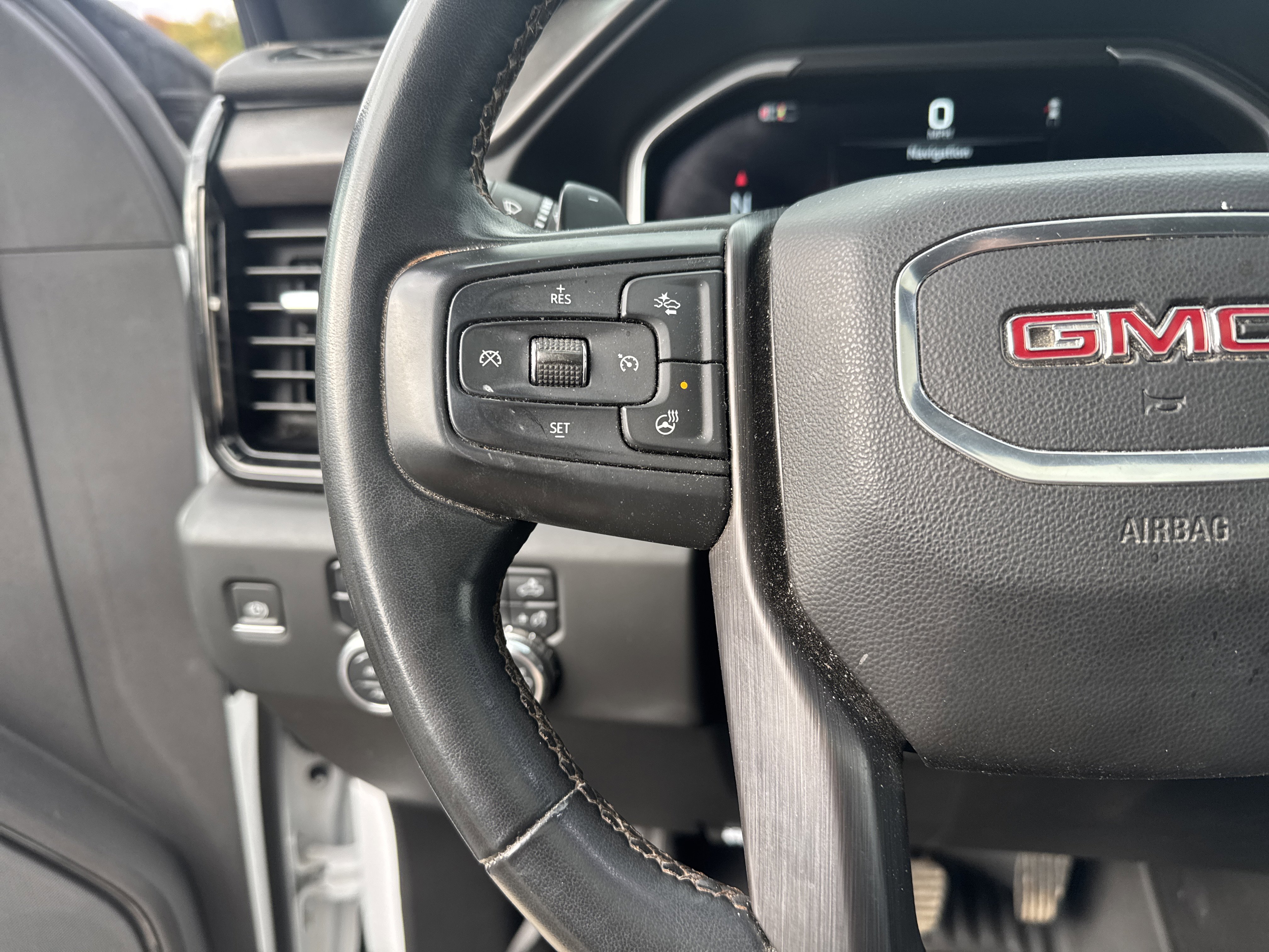 Used 2024 GMC Sierra 1500 AT4 w/ AT4 Preferred Package image 18