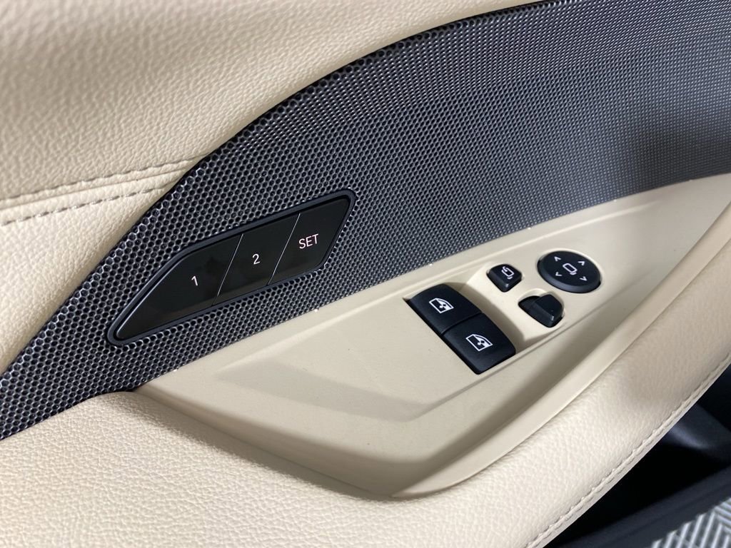 Used 2026 BMW 430i xDrive Coupe w/ Premium Package image 9