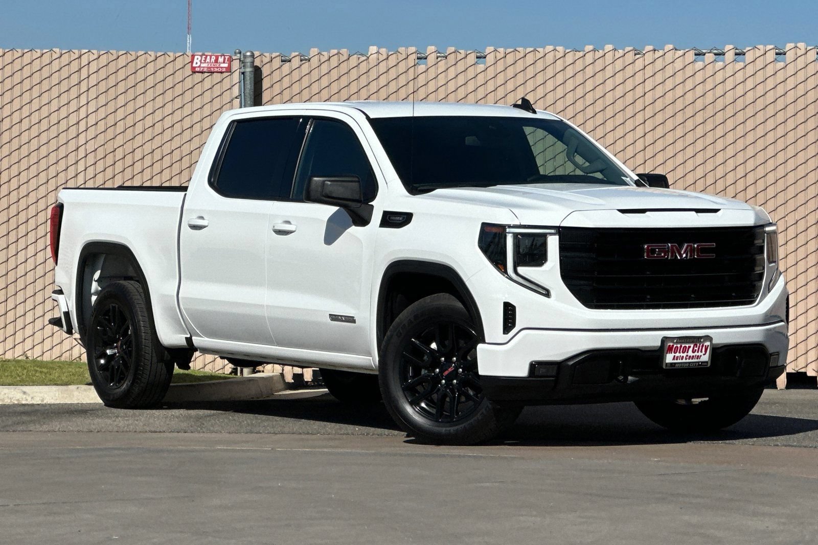 Certified 2026 GMC Sierra 1500 Elevation RWD image 2