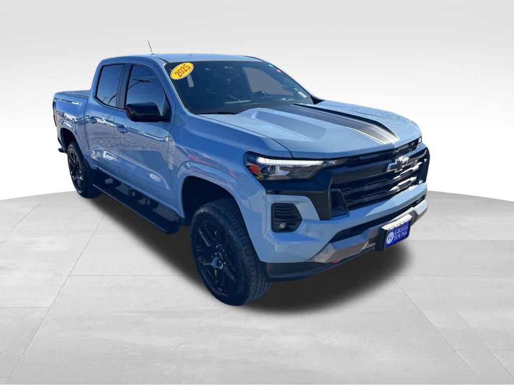 Used 2025 Chevrolet Colorado Z71 w/ Technology Package image 9