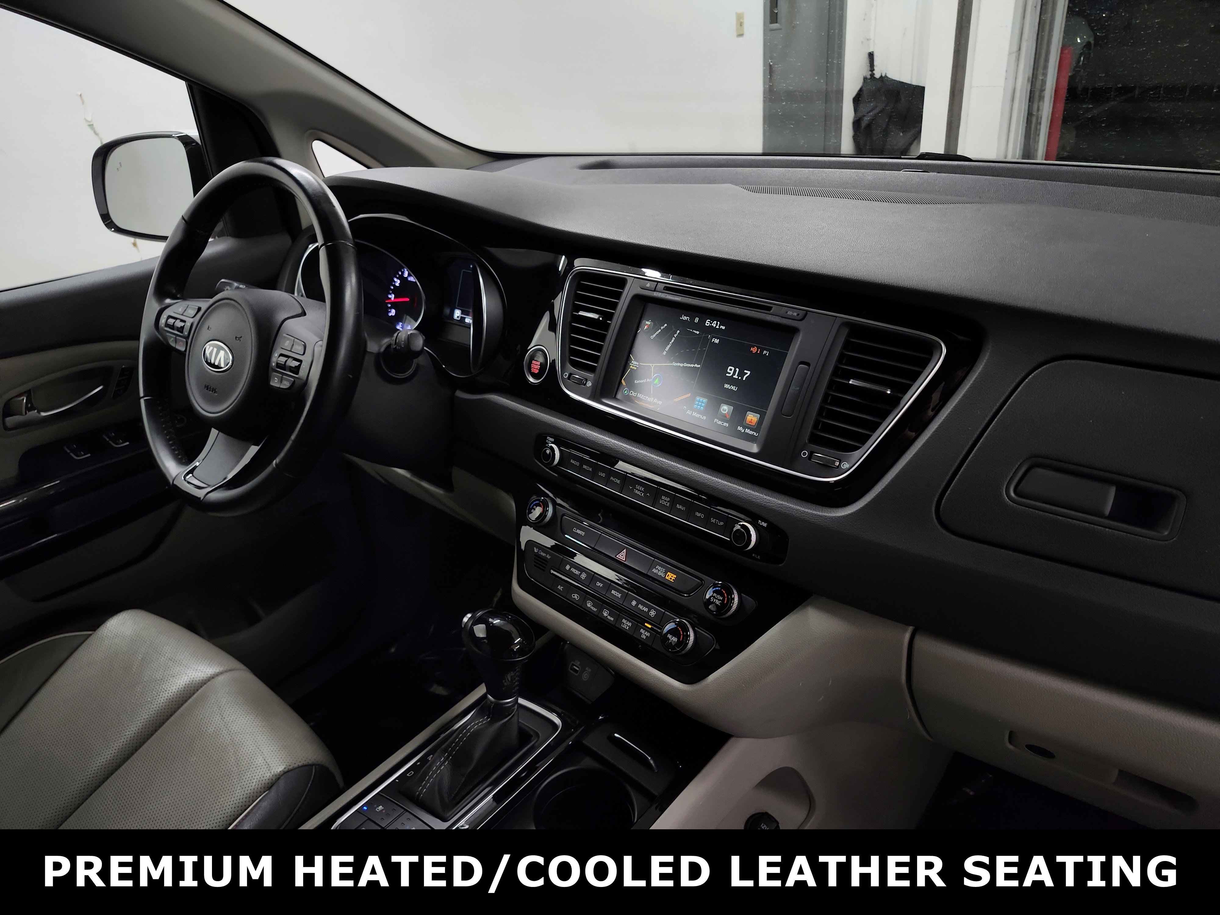 Used 2015 Kia Sedona SX image 4