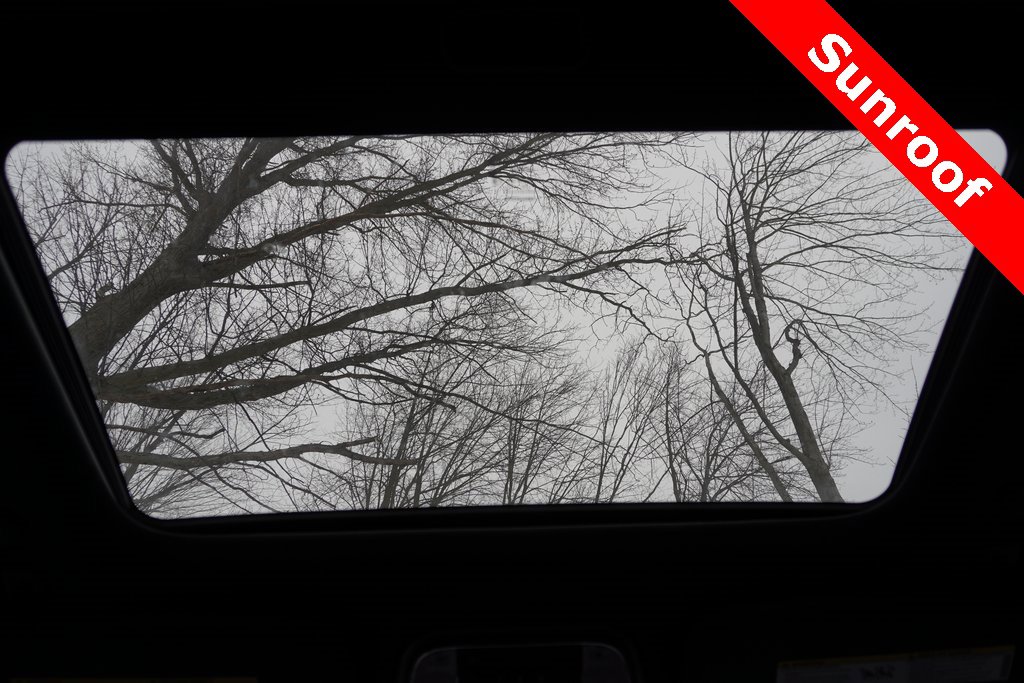 Used 2022 Jeep Grand Cherokee Laredo X image 30