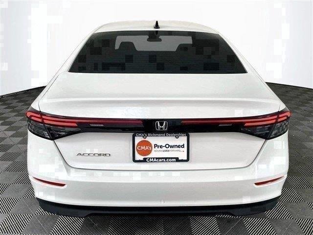 Used 2025 Honda Accord SE image 7