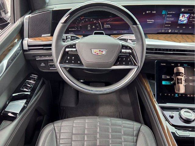 Certified 2025 Cadillac Escalade Sport Platinum w/ LPO, ONYX Package AWD/4WD image 18