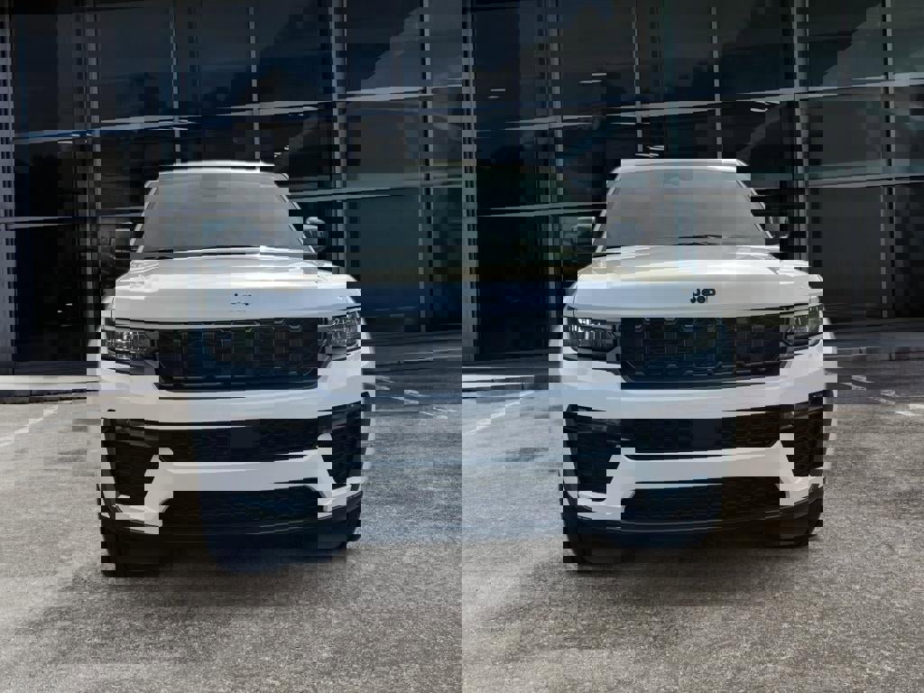 New 2026 Jeep Grand Cherokee Limited w/ Limited Altitude Package image 2