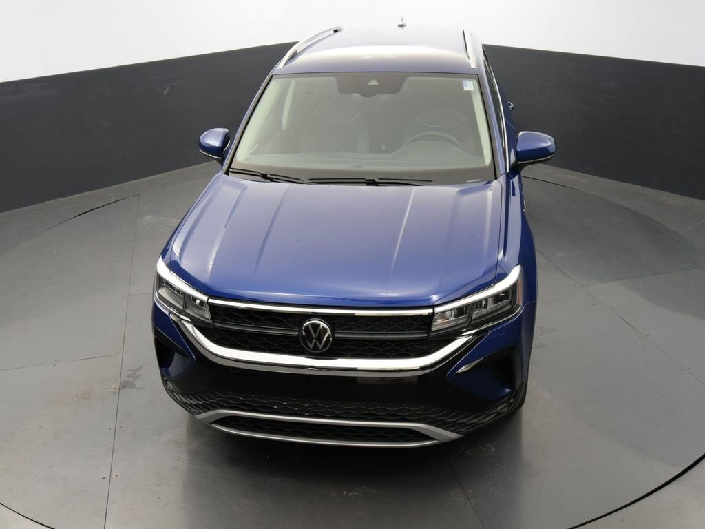 Used 2024 Volkswagen Taos SE image 47