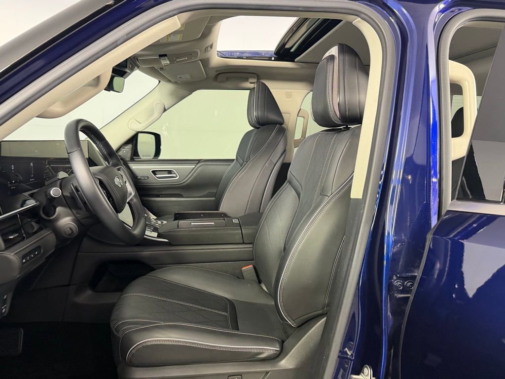 Used 2025 INFINITI QX80 Sensory AWD/4WD image 21