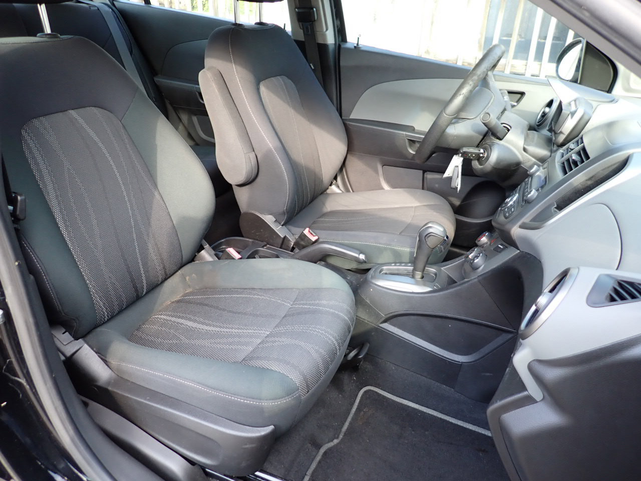 Used 2012 Chevrolet Sonic LT image 30