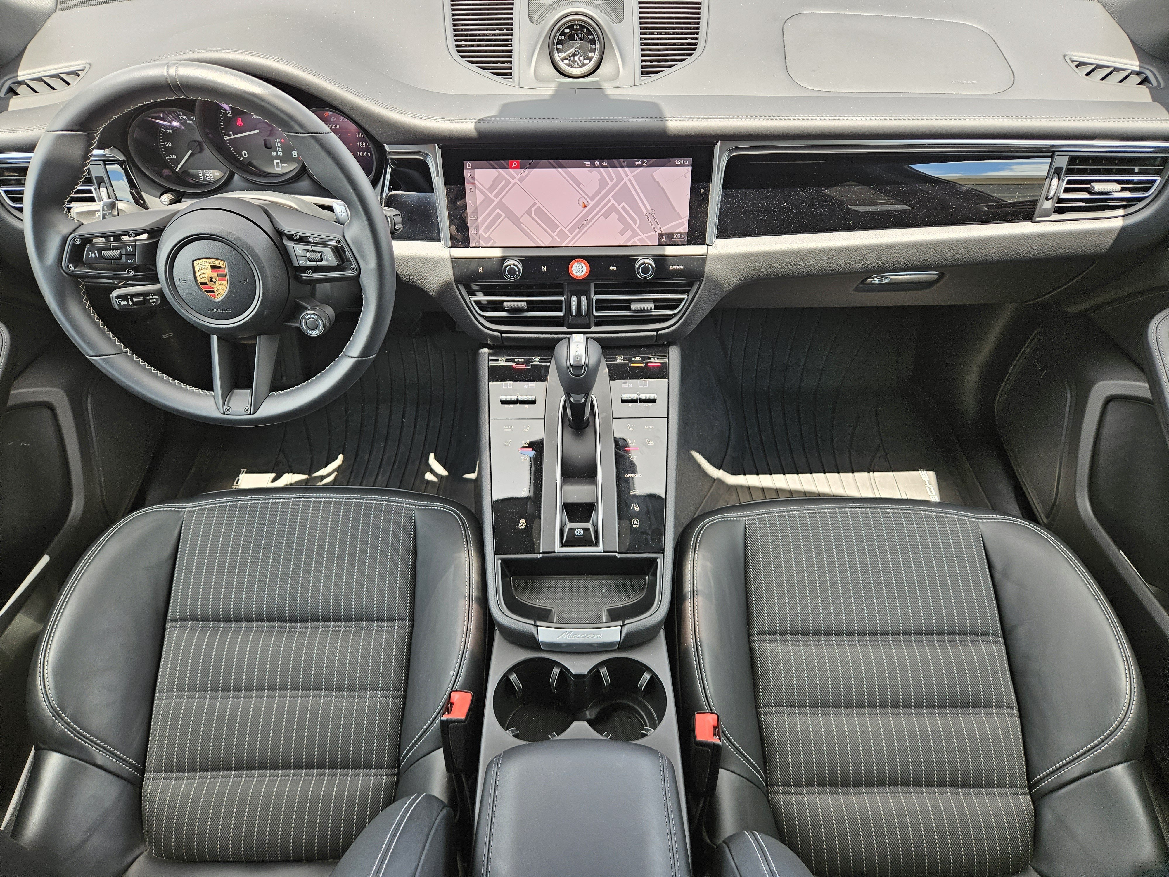 Certified 2026 Porsche Macan Turbo AWD/4WD image 25