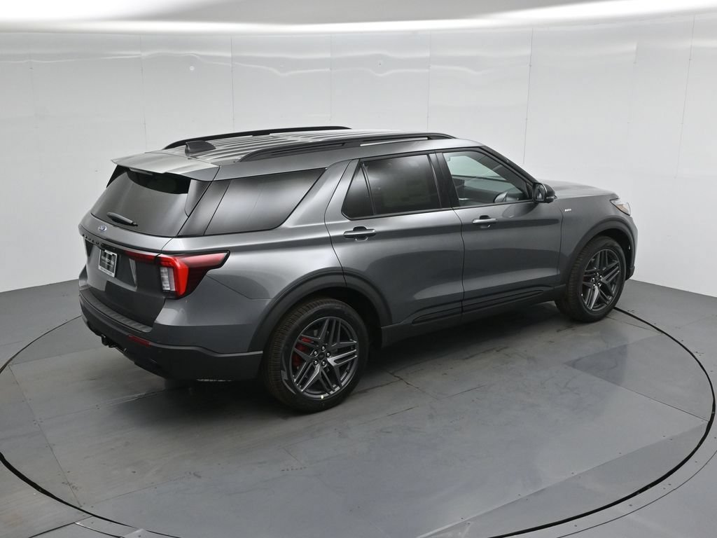 New 2026 Ford Explorer ST-Line w/ ST-Line Street Pack RWD image 39