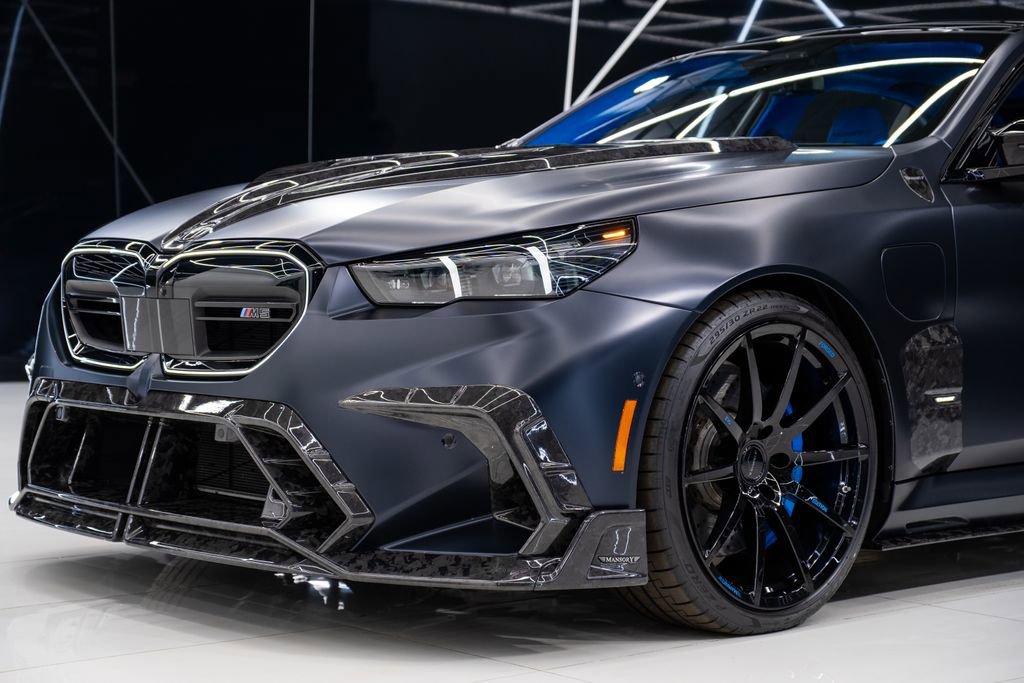 Used 2025 BMW M5 image 4