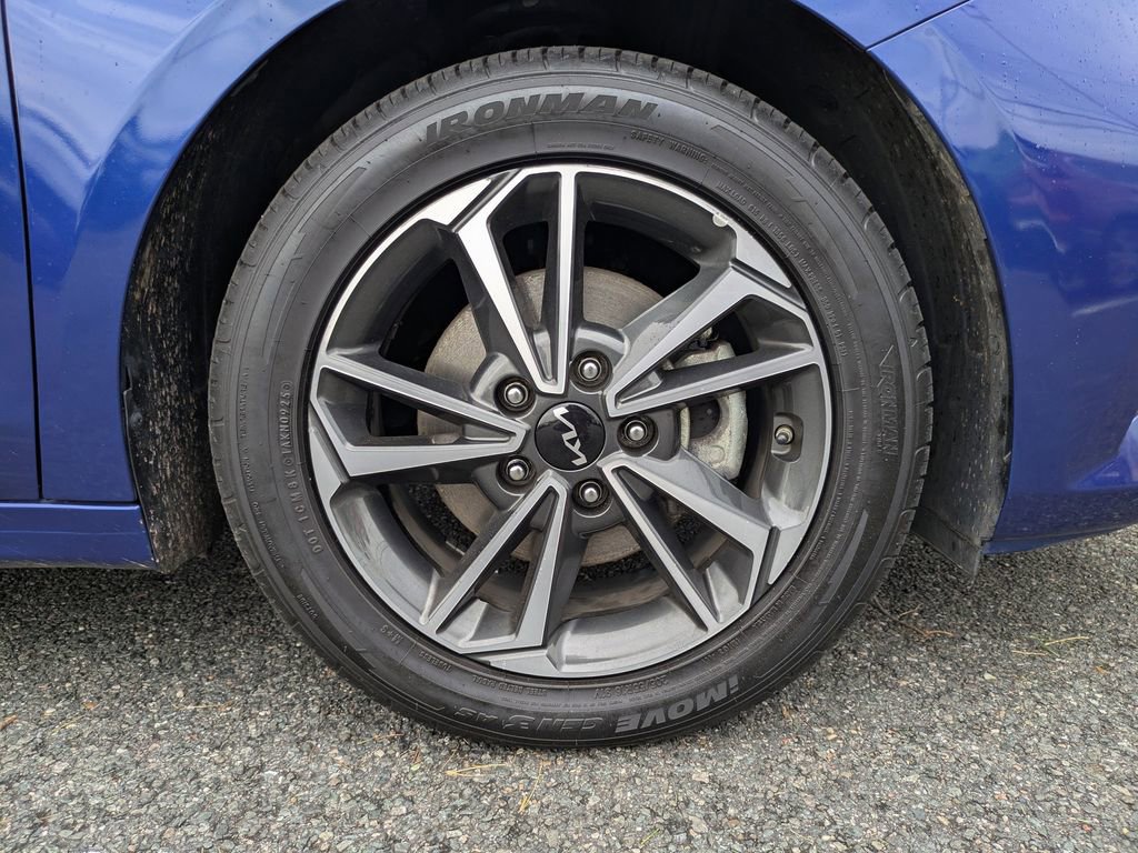 Used 2023 Kia Forte LXS w/ LXS Technology Package image 11