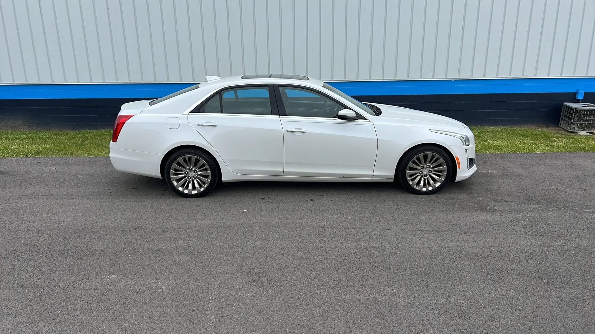 Used 2015 Cadillac CTS Luxury AWD/4WD image 4