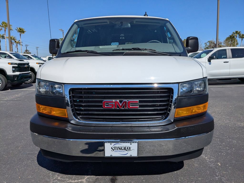Used 2024 GMC Savana 2500 w/ Driver Convenience Package image 9