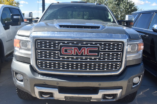 Used 2018 GMC Sierra 3500 Denali w/ Duramax Plus Package AWD/4WD image 2