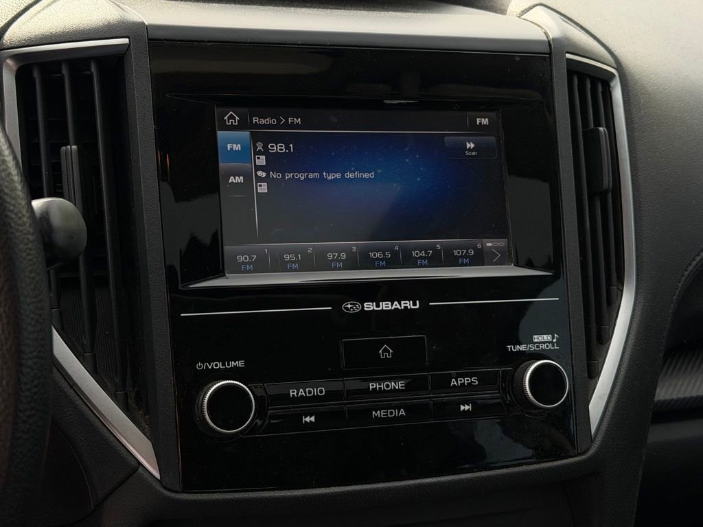 Used 2017 Subaru Impreza 2.0i Premium image 5