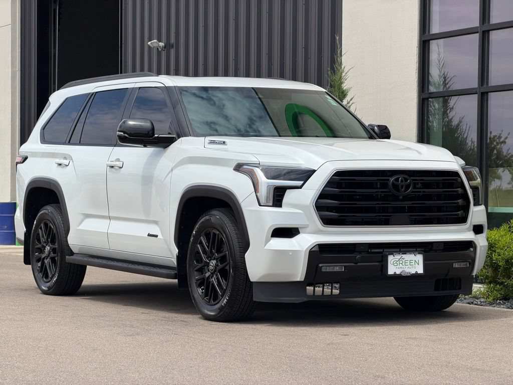 Used 2025 Toyota Sequoia Limited AWD/4WD image 4