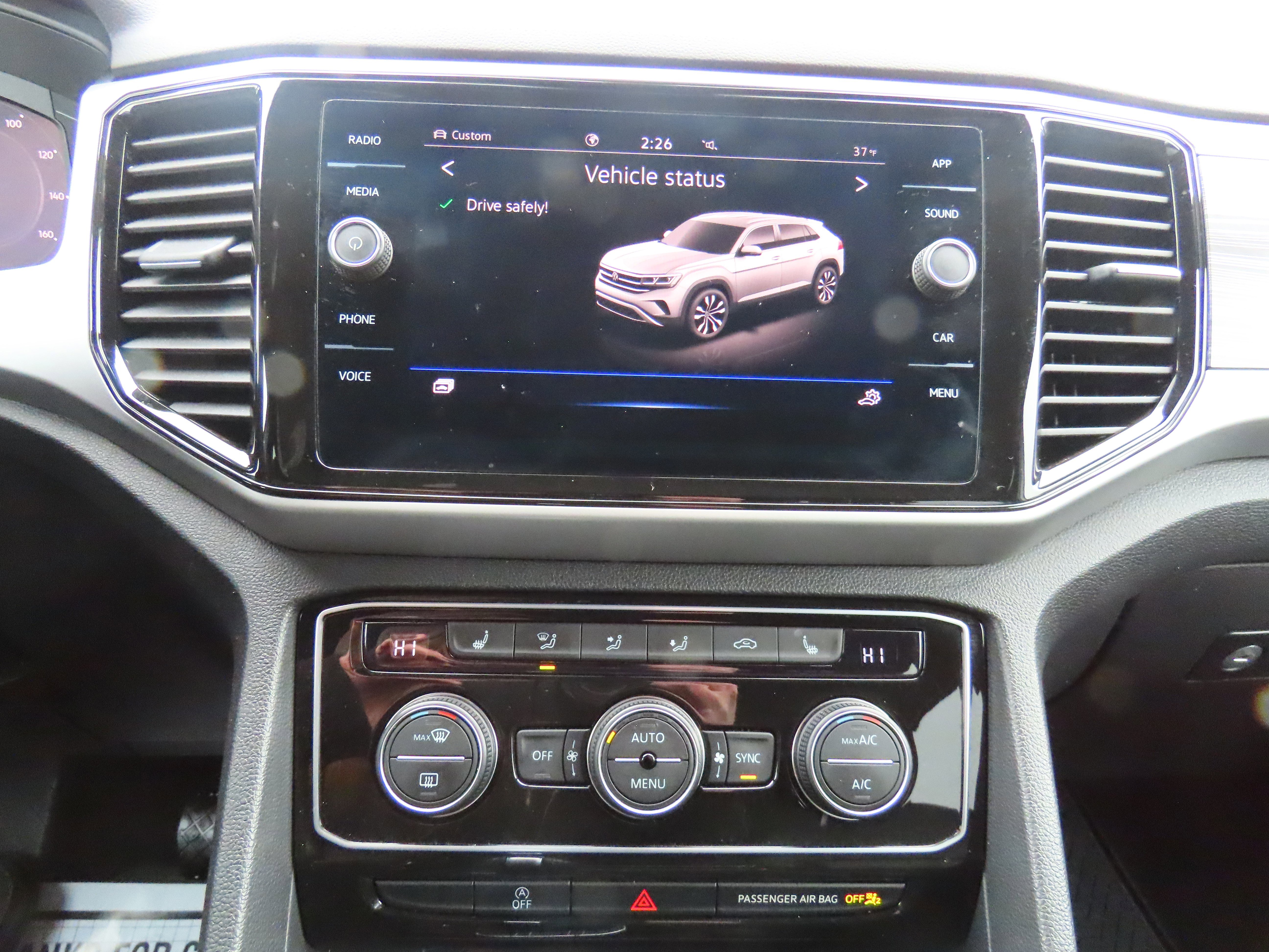 Used 2022 Volkswagen Atlas Cross Sport SE w/ Panoramic Sunroof Package image 26