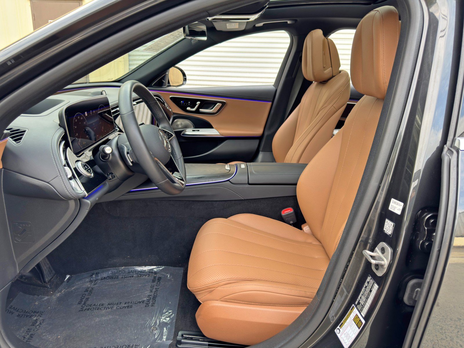 Used 2025 Mercedes-Benz E 350 4MATIC Sedan w/ Multicontour Seating Package image 17