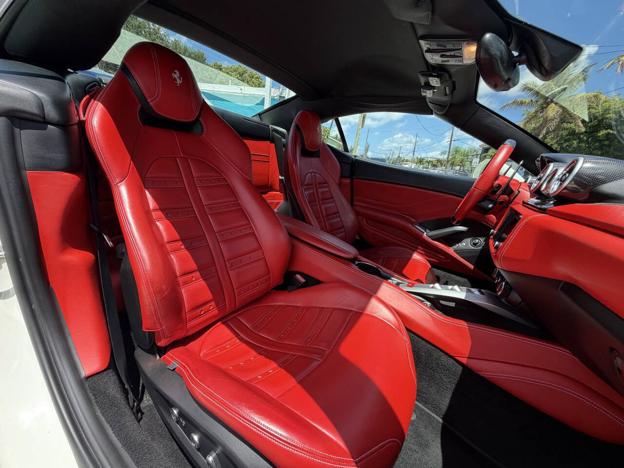 Used 2015 Ferrari California T RWD image 34